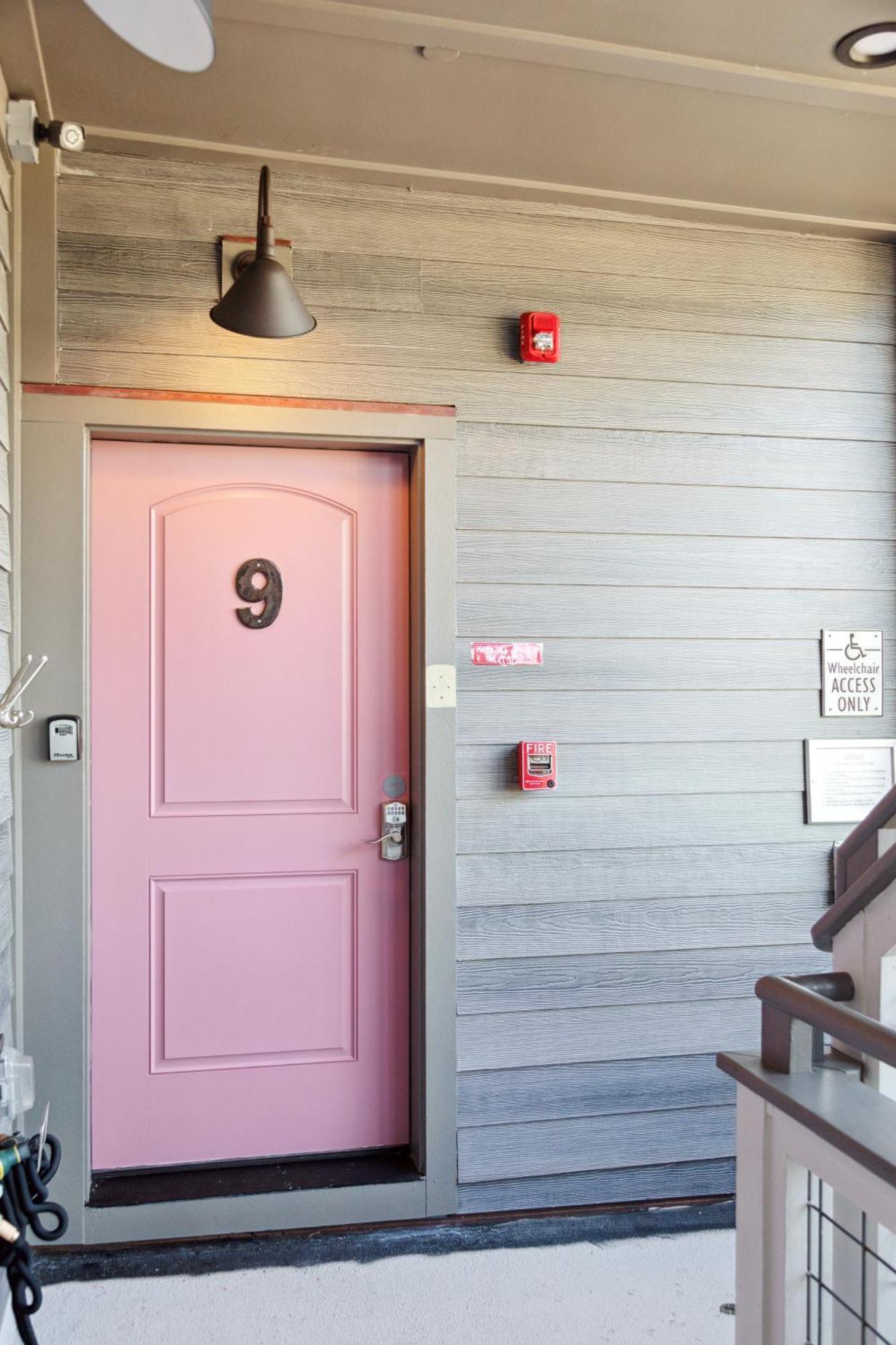 Hotel Folly With Marsh And Sunset Views Folly Beach Exterior photo