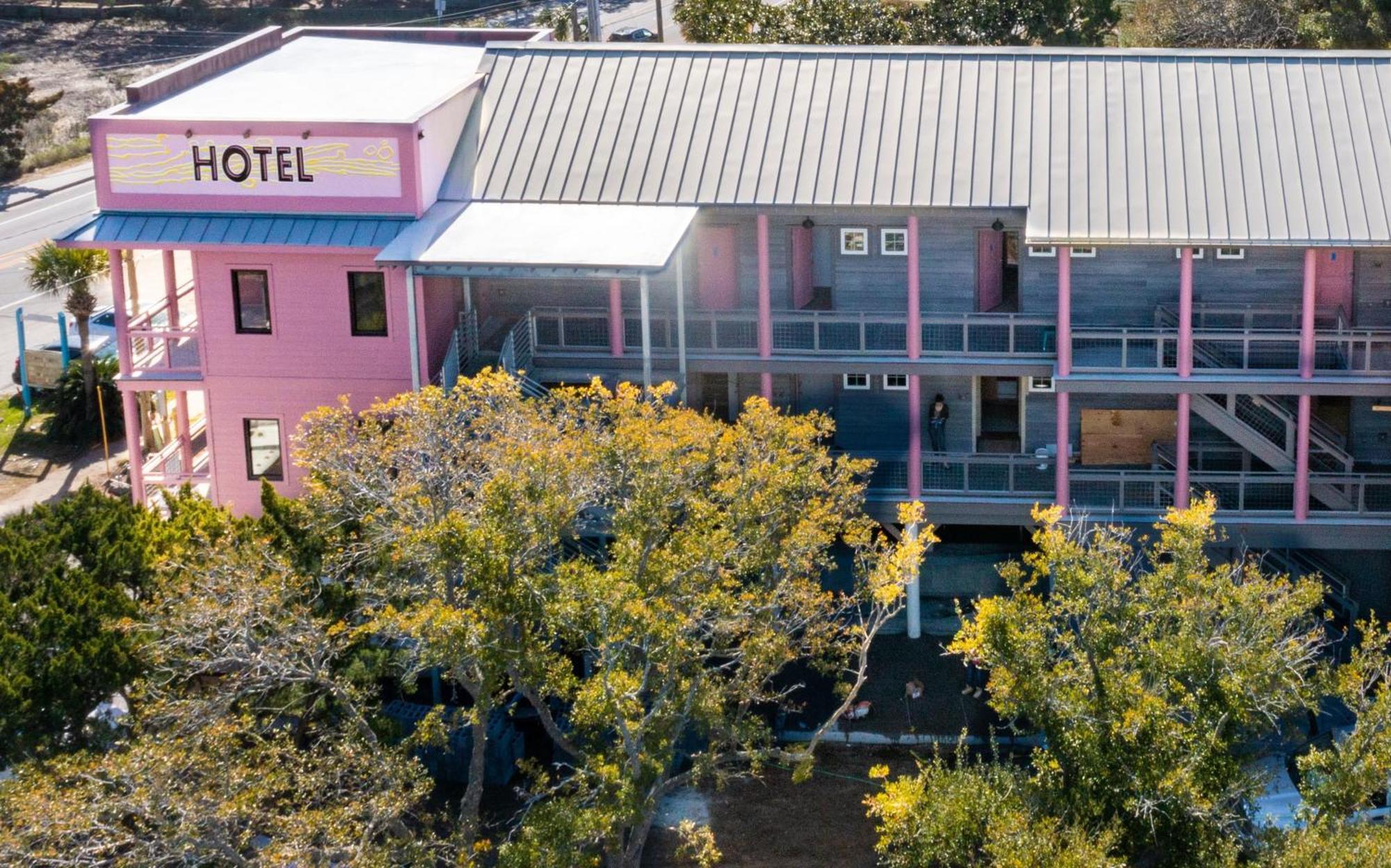 Hotel Folly With Marsh And Sunset Views Folly Beach Exterior photo